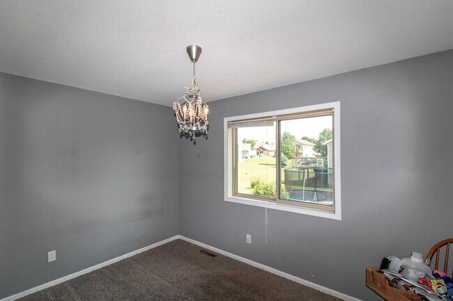 Building Photo - 5385 Florence Dr NW