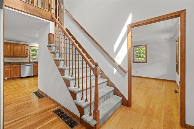 Foto del edificio - 57 Harvest Wood Dr