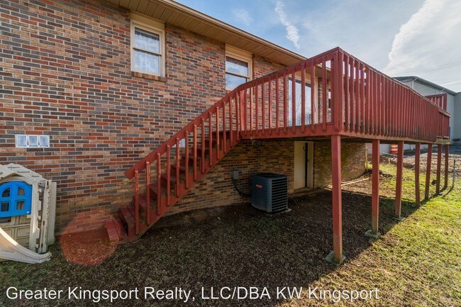 Building Photo - 96 Lynnwood Dr