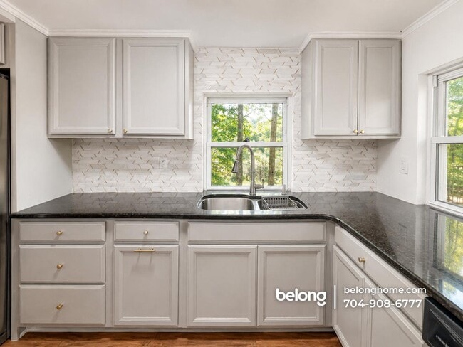 Building Photo - 4866 Emma Love Ln