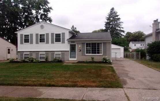 Primary Photo - 44337 Gibson Dr