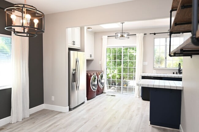 Photo - Nice Willow Glen Bungalow, Pet Friendly, 2... House