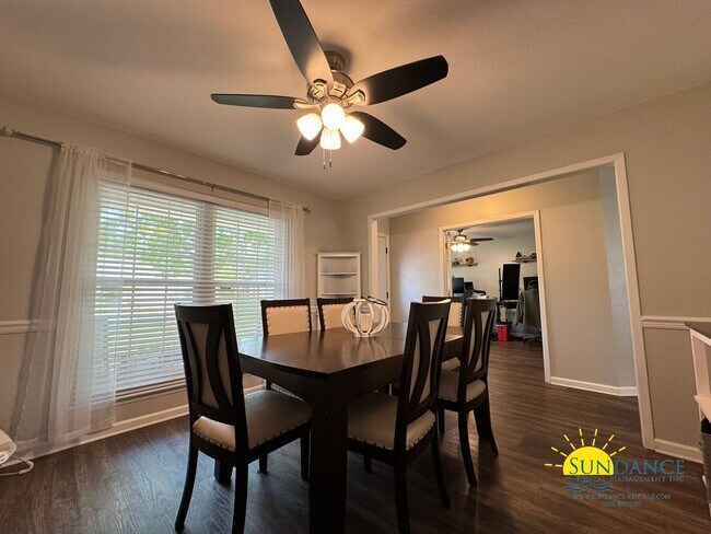 Foto del edificio - 109 Long Pointe Dr