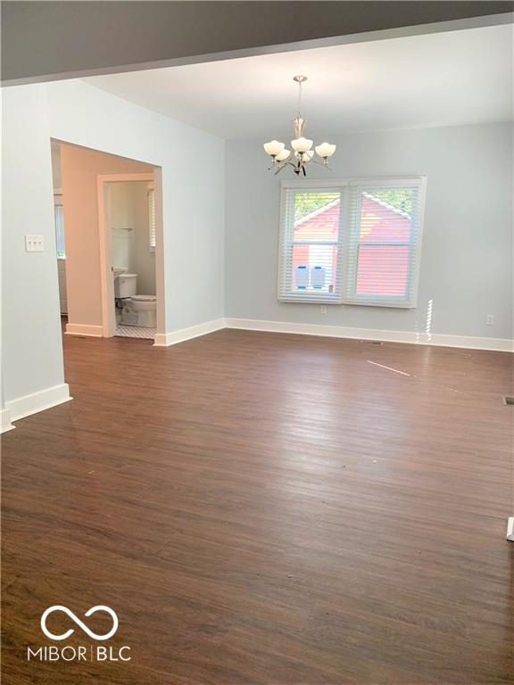 Foto del edificio - 3621 N Kenwood Ave