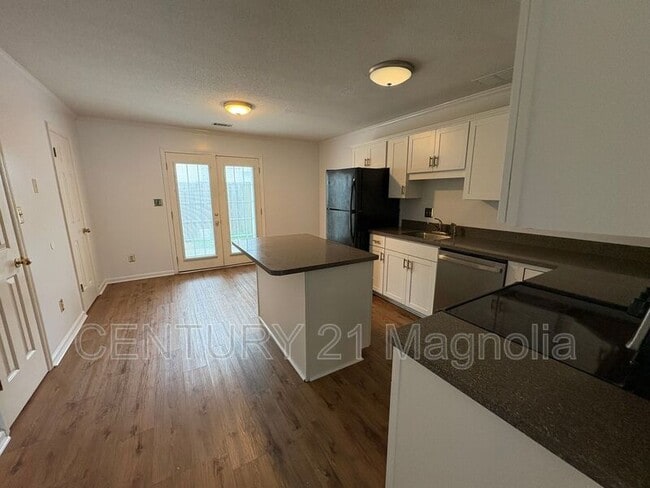 Building Photo - 2121 Turtle Ct