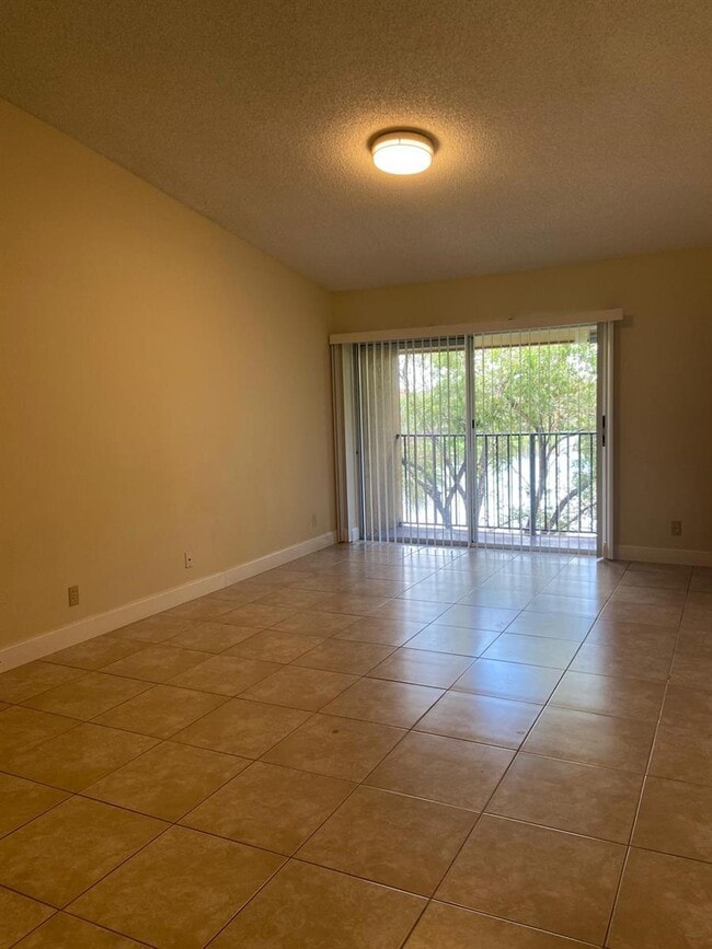 Building Photo - 10709 Cleary Blvd