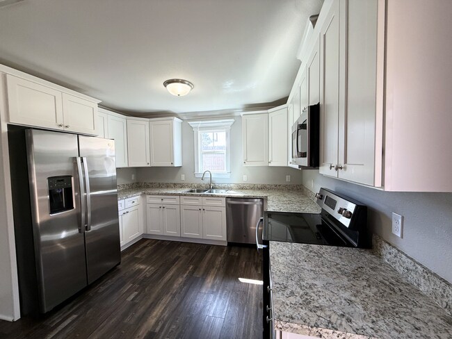 Foto del edificio - 120 Lance Ln