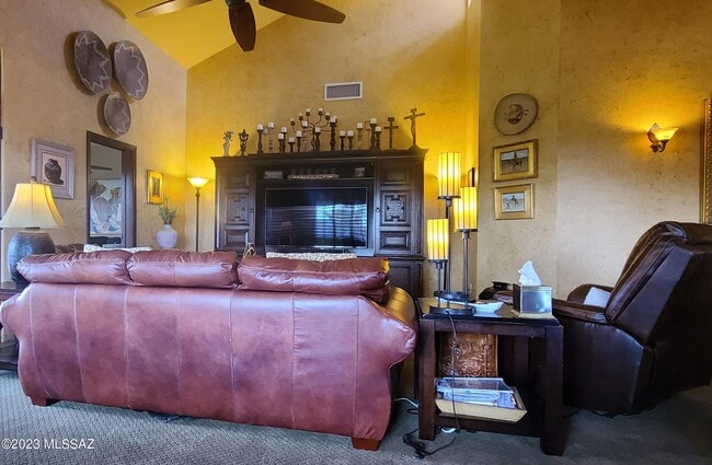 Building Photo - 4251 N Summer Set Dr