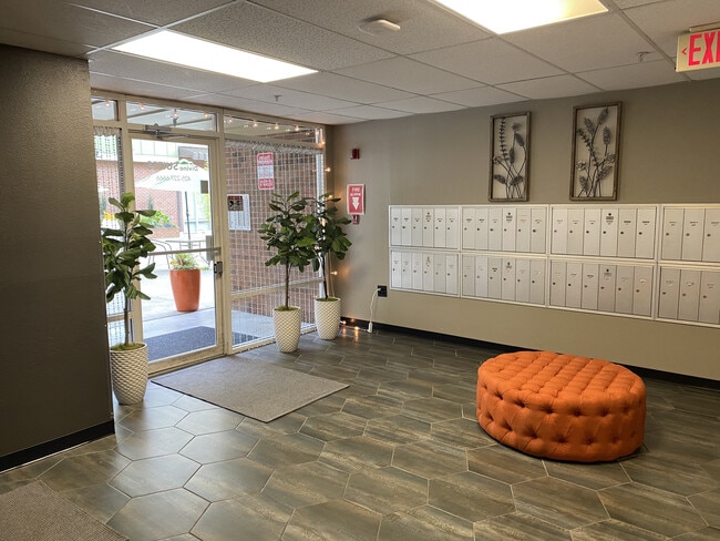 Building Photo - Divine Suites at Downtown Renton