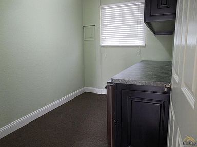 Building Photo - 1215 L St