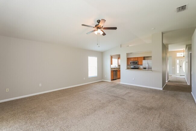 Foto del edificio - 25150 Lexington Oaks Blvd