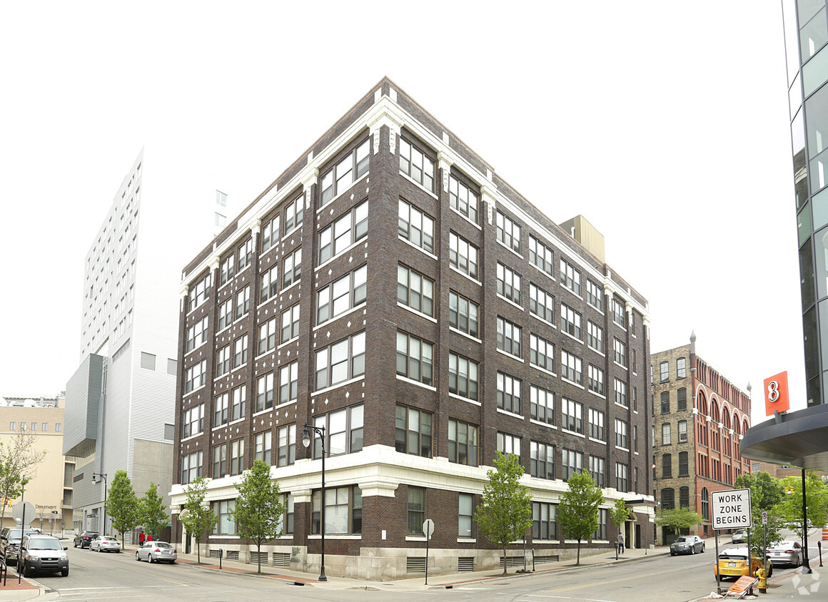 Foto principal - Weston Apartments