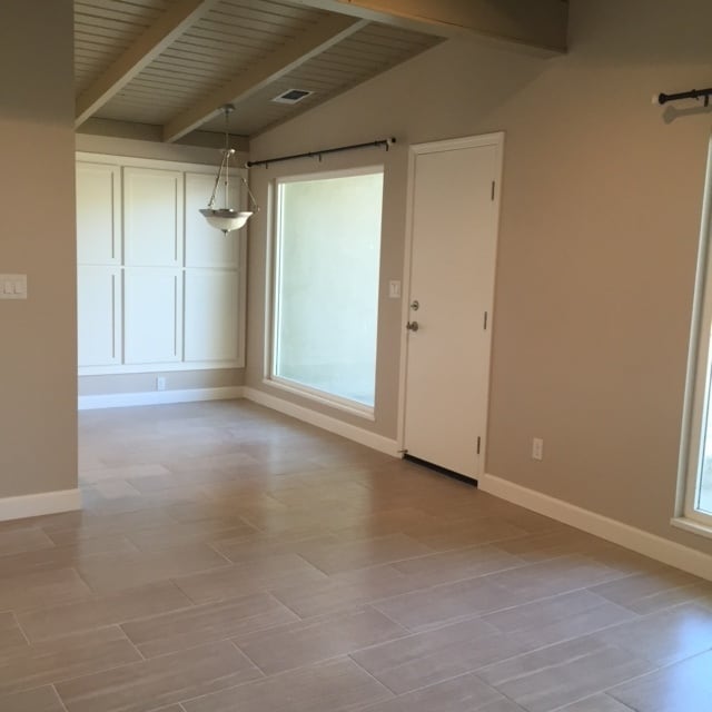 Building Photo - Charming Detached Home