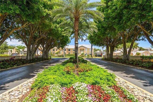 Foto del edificio - 773 Wiggins Lake Dr