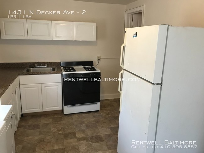 Foto del edificio - 1431 N Decker Ave