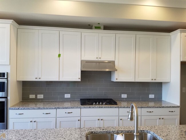 Building Photo - 6617 Encore Boulevard