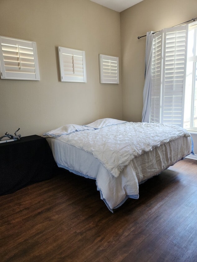 Photo - 9253 Regents Rd (San Diego, CA)