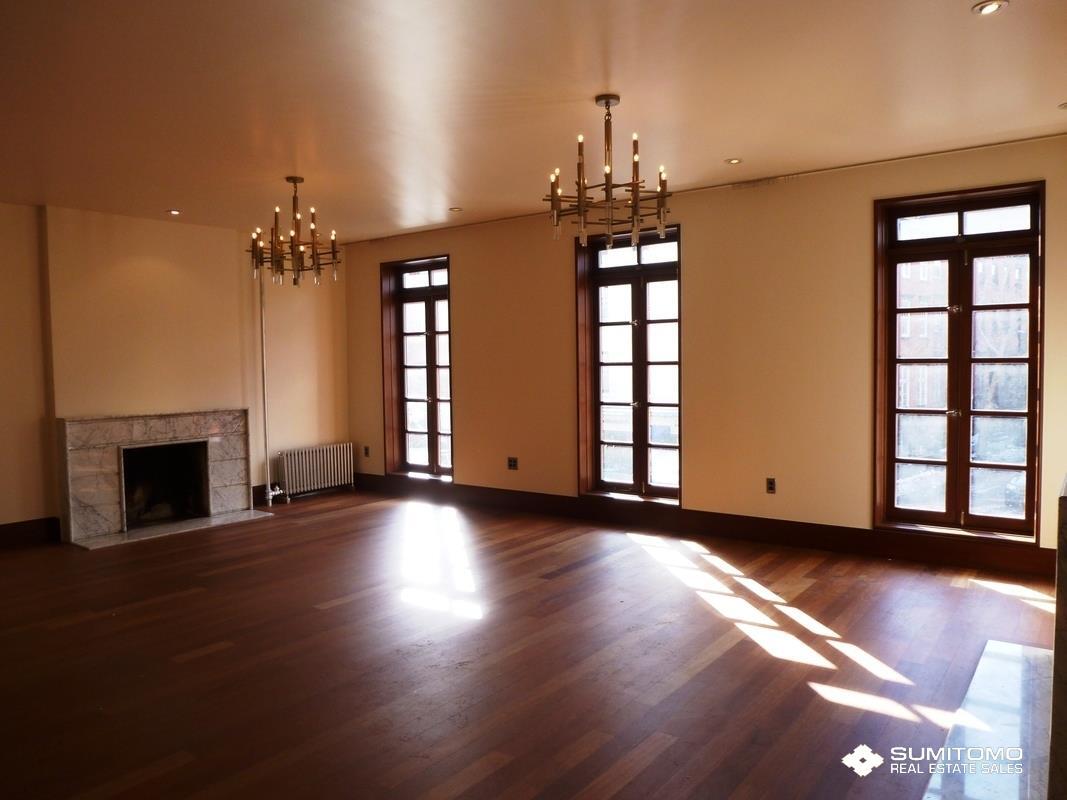 Primary Photo - 60 Greenwich Avenue