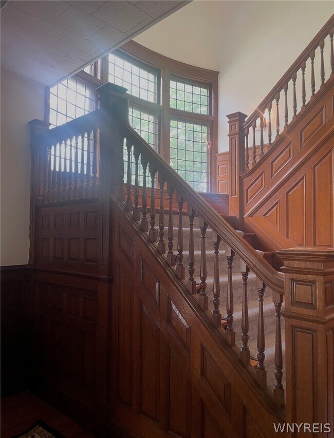 Foto del edificio - 109 Linwood Ave
