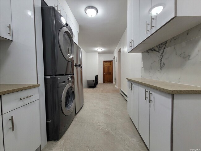 Foto del edificio - 45-18-45157 157th St