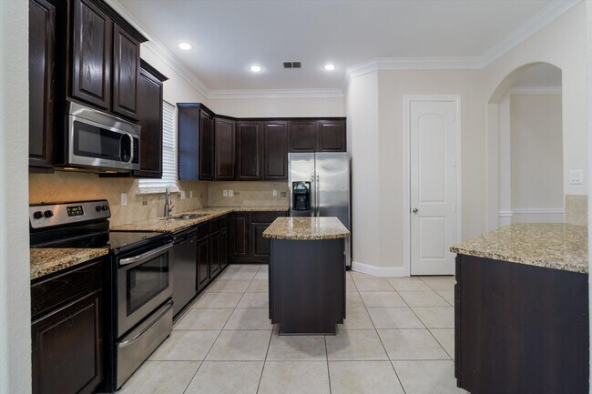 Foto del edificio - 5118 Thymus Dr