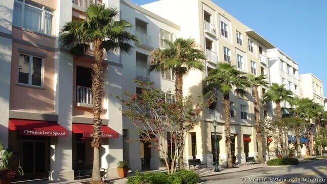 Foto del edificio - 1139 Town Center Dr