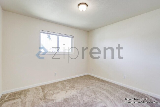 Foto del edificio - 5230 McCoy Ave