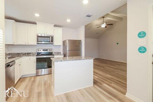 Foto del edificio - 25506 Rose Creek Dr