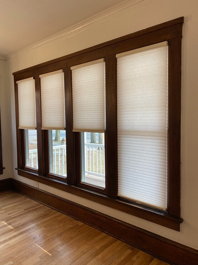 2118 E Edgewood Ave, Shorewood, WI 53211 Townhome Rentals in