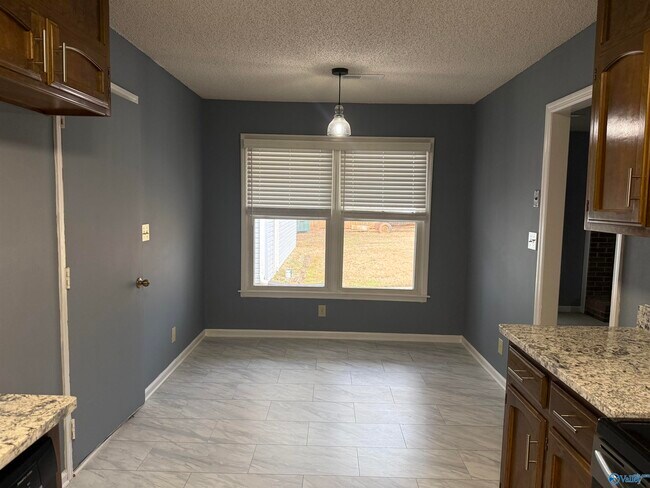 Foto del edificio - 1006 Wood Cir