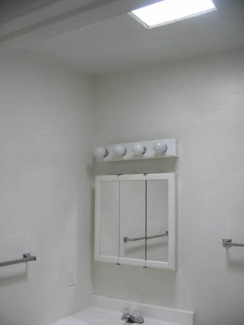 Building Photo - Parkview Manor