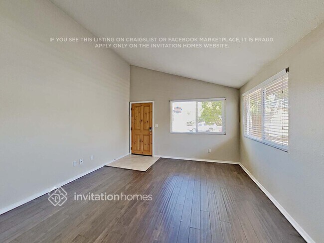 Foto del edificio - 27858 Crosspath Ave