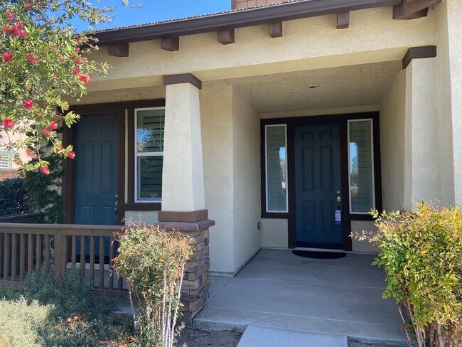 Foto del edificio - Beautiful 6 bed and 4.5 bath home in West ...