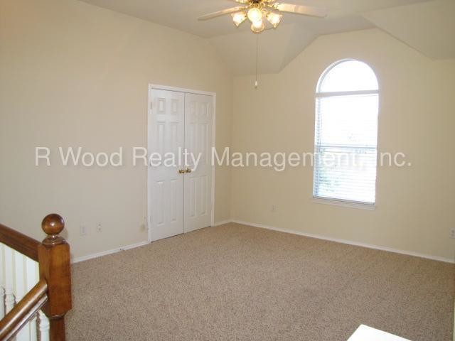 Foto del edificio - 1501 Brook Ridge Ave