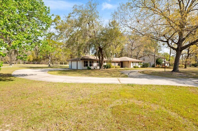 Foto del edificio - 248 S Topi Trl