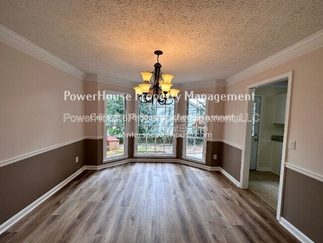 Foto del edificio - 979 Sugar Crossing Ln