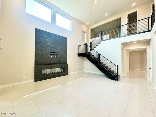 Foto del edificio - 12160 Harris Smt Ave