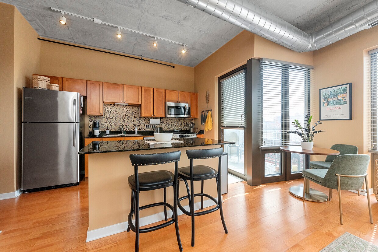 Foto principal - 1000 N Kingsbury St