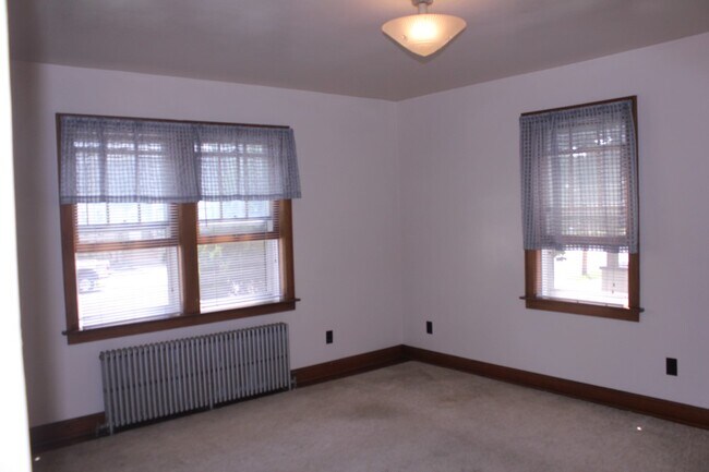 sala de estar - 459 Main St