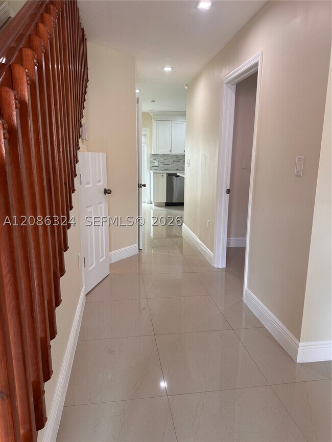 Foto del edificio - 7075 NW 173rd Dr
