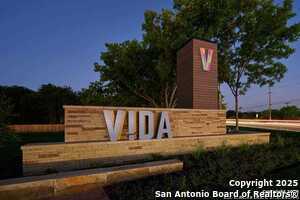 Foto del edificio - 1454 Azul Way
