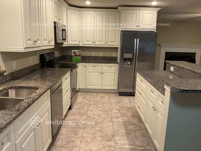 Foto del edificio - 777 Forest Glen Ct