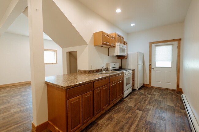 Building Photo - 120 Lasso Ln