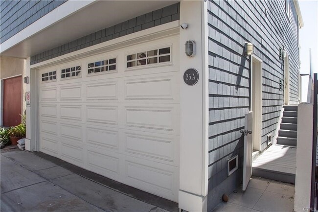 Building Photo - 35 Surfside Ave.