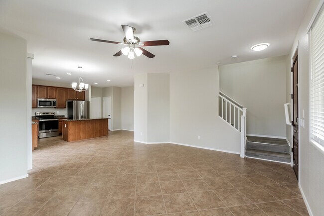 Building Photo - 2094 S Heron Ln