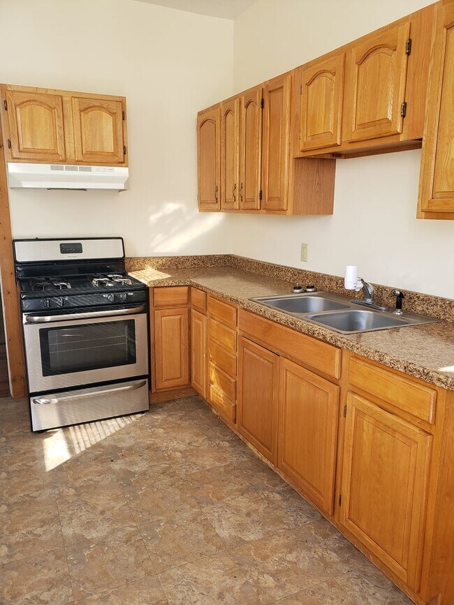 Foto del edificio - 3 Bedroom Townhouse near Downtown