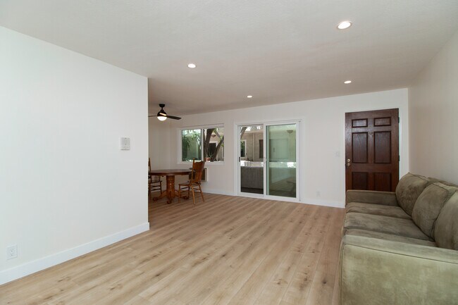 Foto del edificio - 3637 Glendon Ave