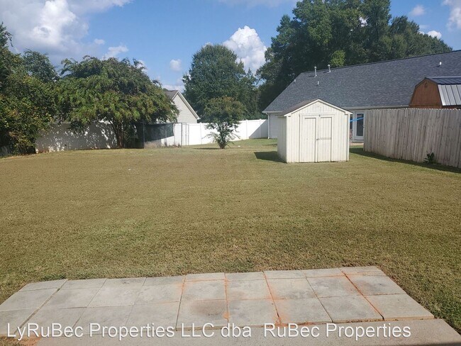 Foto del edificio - 3 br, 2 bath House - 3525 Arvin Drive