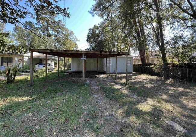 Building Photo - 640 E Bolivar St