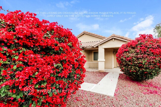 Foto del edificio - 25586 W St Catherine Ave